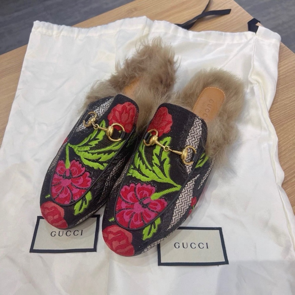 Gucci Women's Black and Pink Floral Mules with Fur
